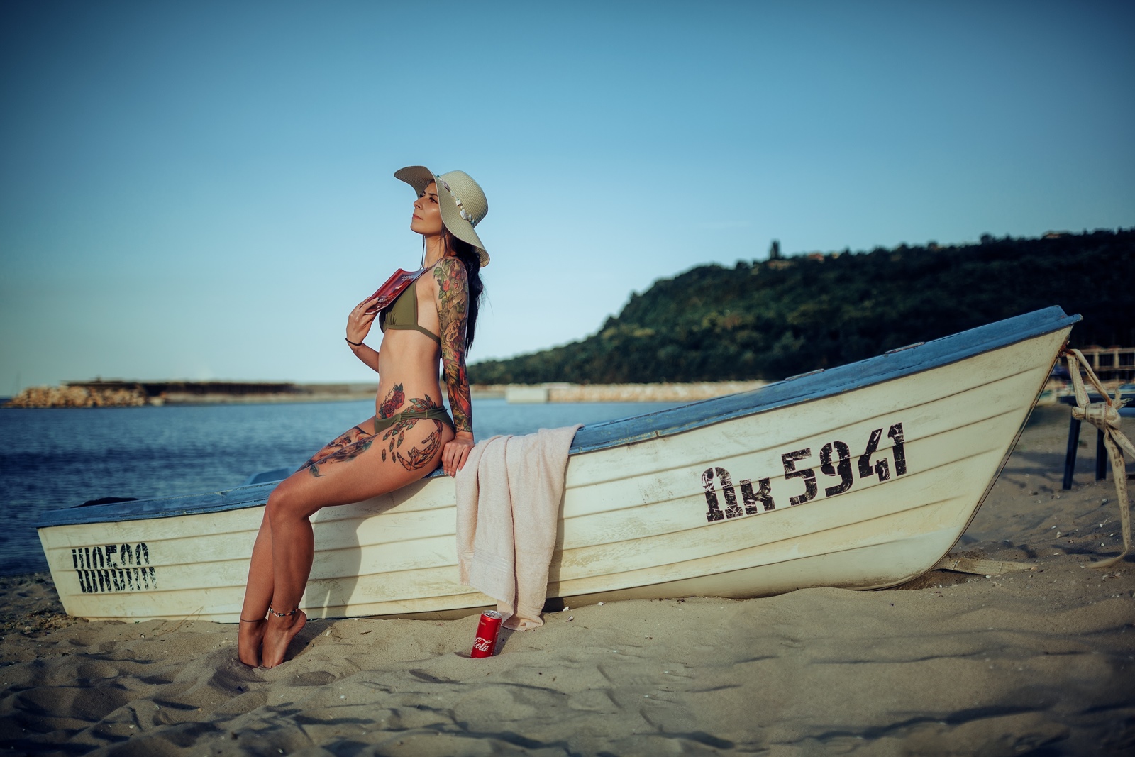 Cb 06 1600px